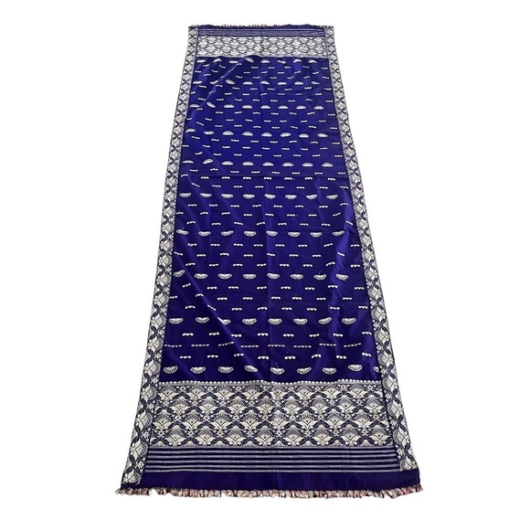 Mariupol India Purple Woven Table Runner 33” x 100” - Picture 6 of 6